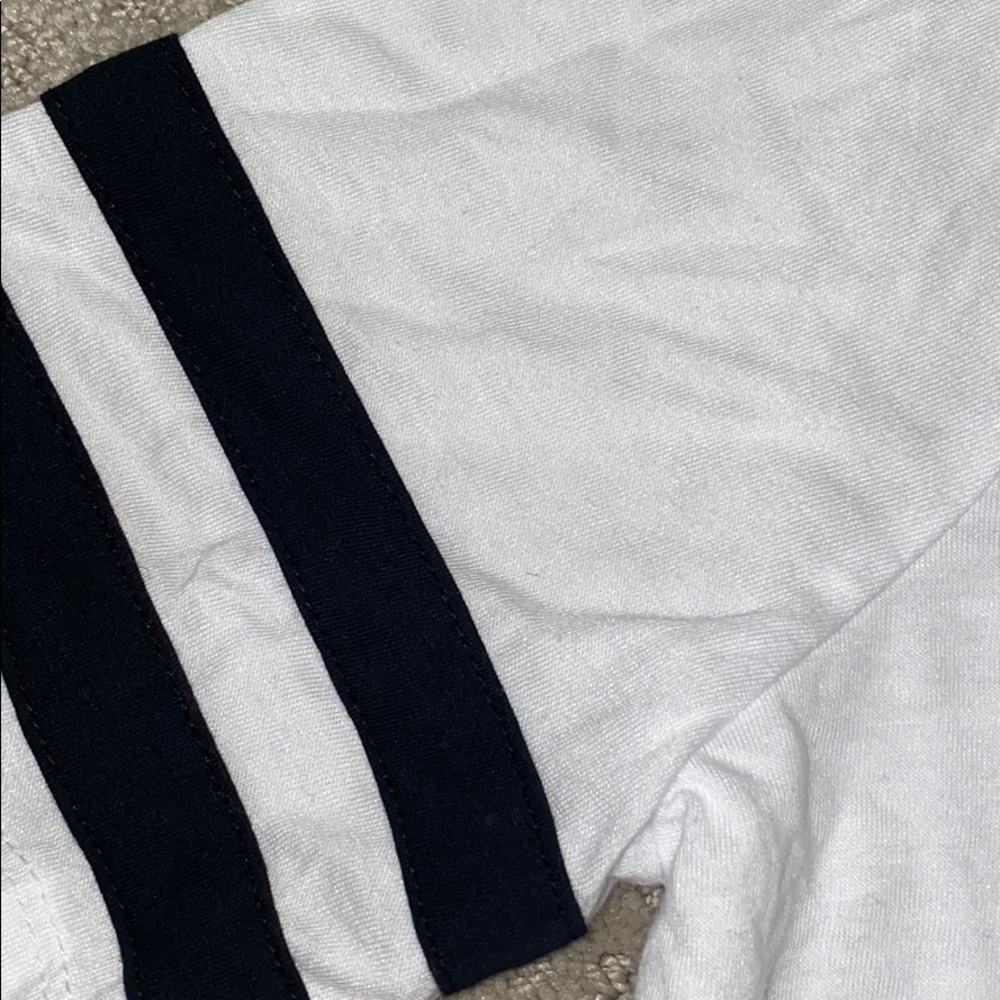 Revel Crop Top - Picture 2 of 4